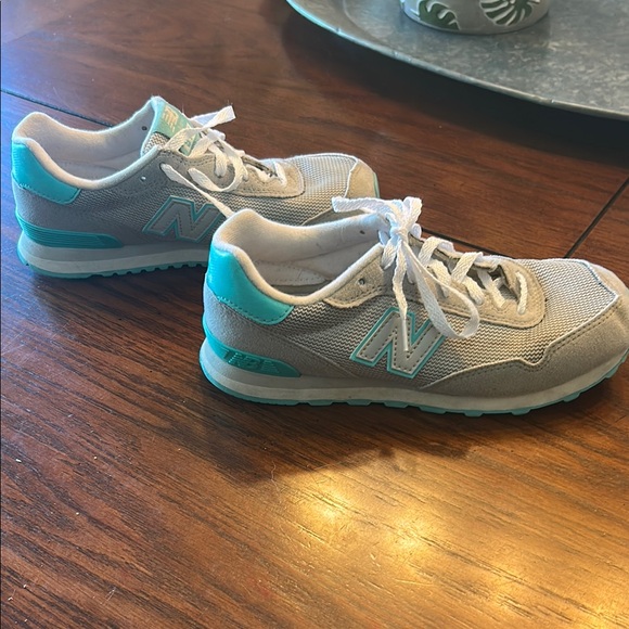 New Balance Gray and Green Retro Sneakers - Picture 4 of 7